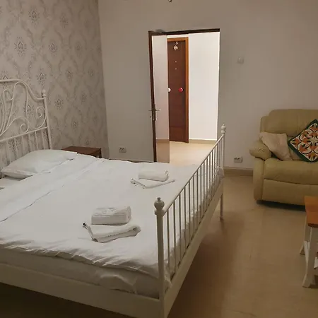 Grand Unirii Plaza Bükreş